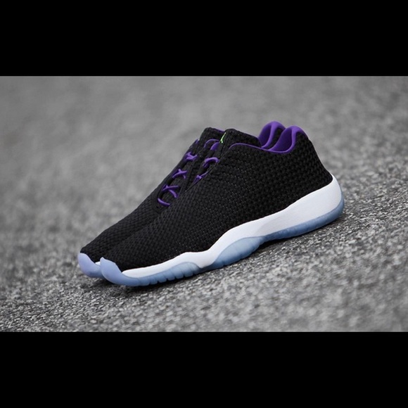 Air Jordan Futures Black/Purple - Picture 1 of 3